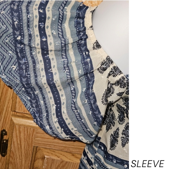 J. VALDI Women's Paisley Print Cold Shoulder Clip - Dot BLouse Size M - Picture 5 of 16